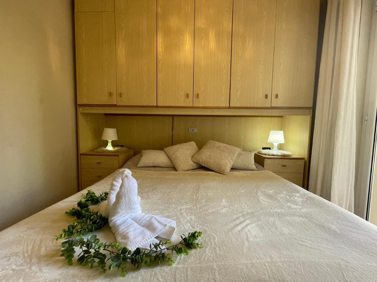 [50 metri dal mare] - Free parking e A/C Appartement Pietra Ligure Buitenkant foto