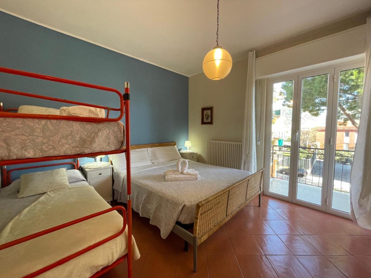 [50 metri dal mare] - Free parking e A/C Appartement Pietra Ligure Buitenkant foto