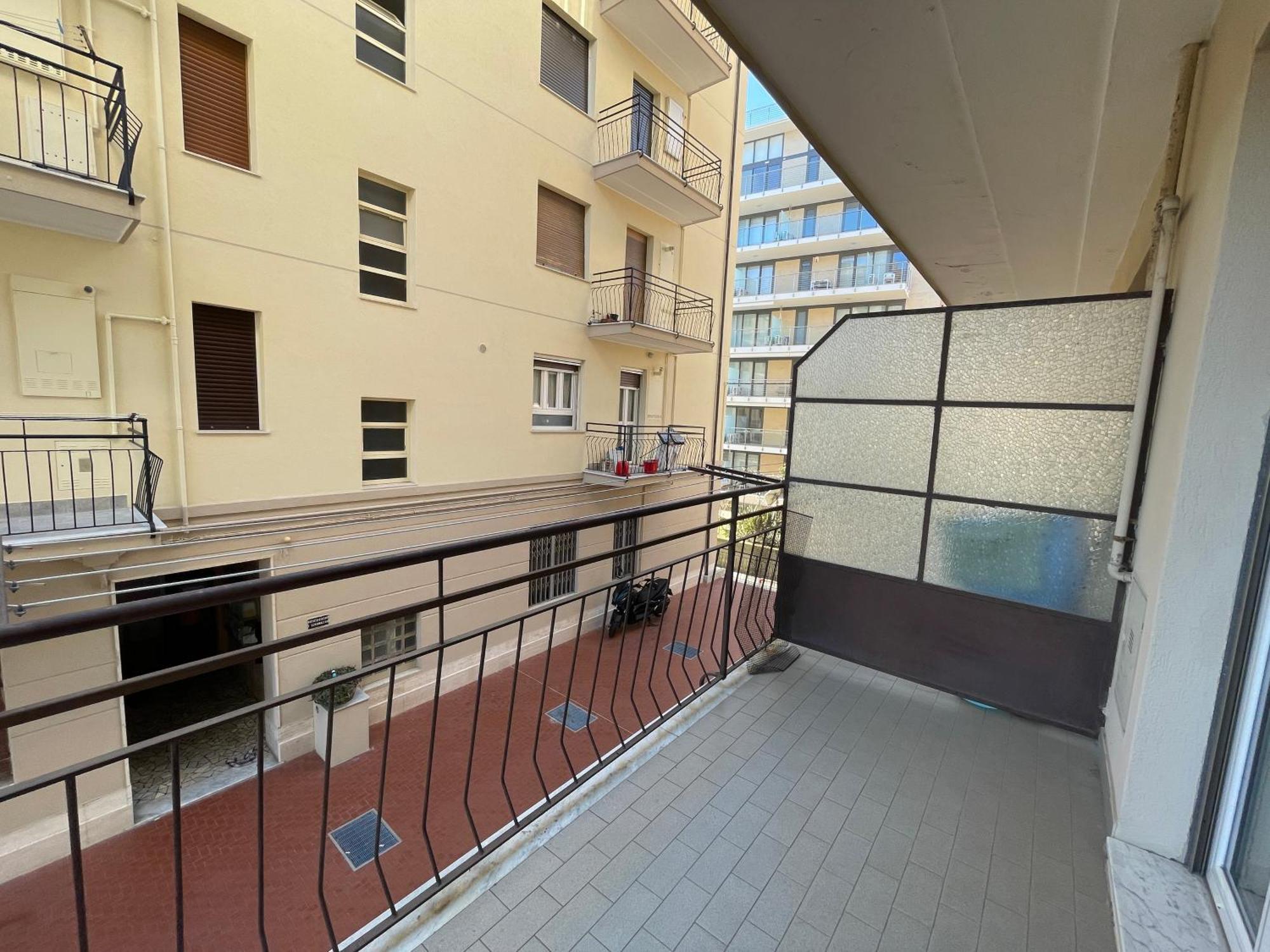 [50 metri dal mare] - Free parking e A/C Appartement Pietra Ligure Kamer foto