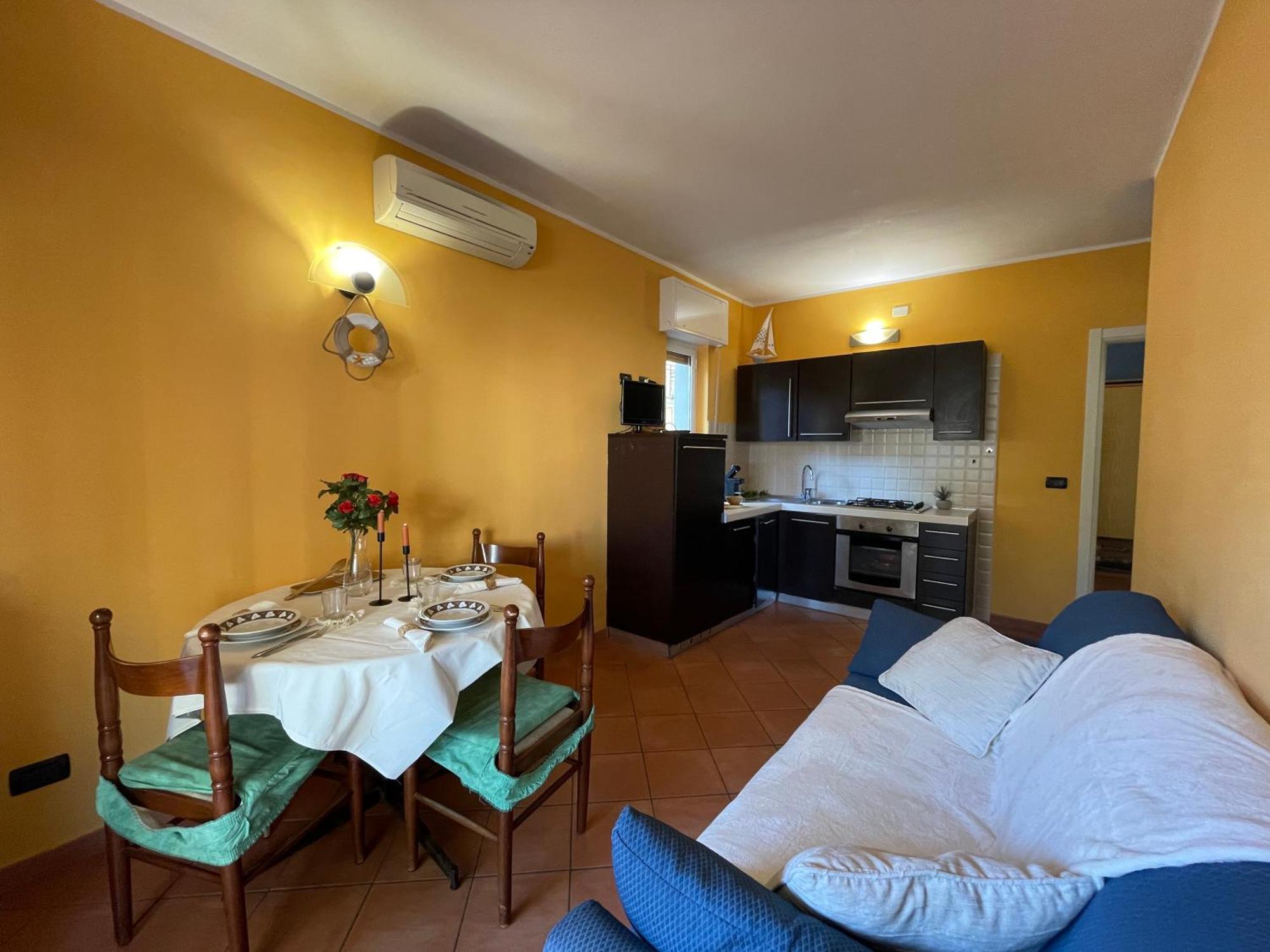 [50 metri dal mare] - Free parking e A/C Appartement Pietra Ligure Buitenkant foto