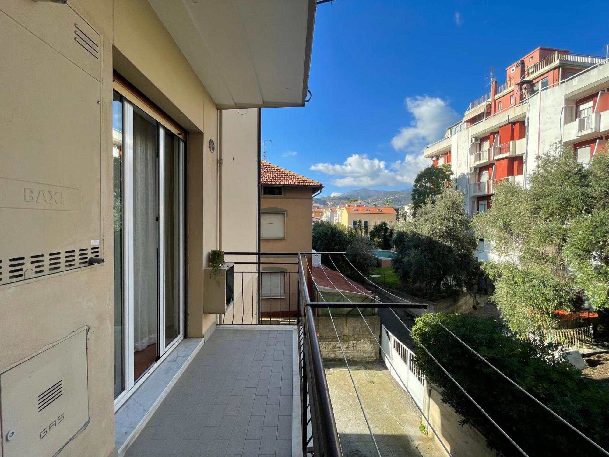 [50 metri dal mare] - Free parking e A/C Appartement Pietra Ligure Kamer foto